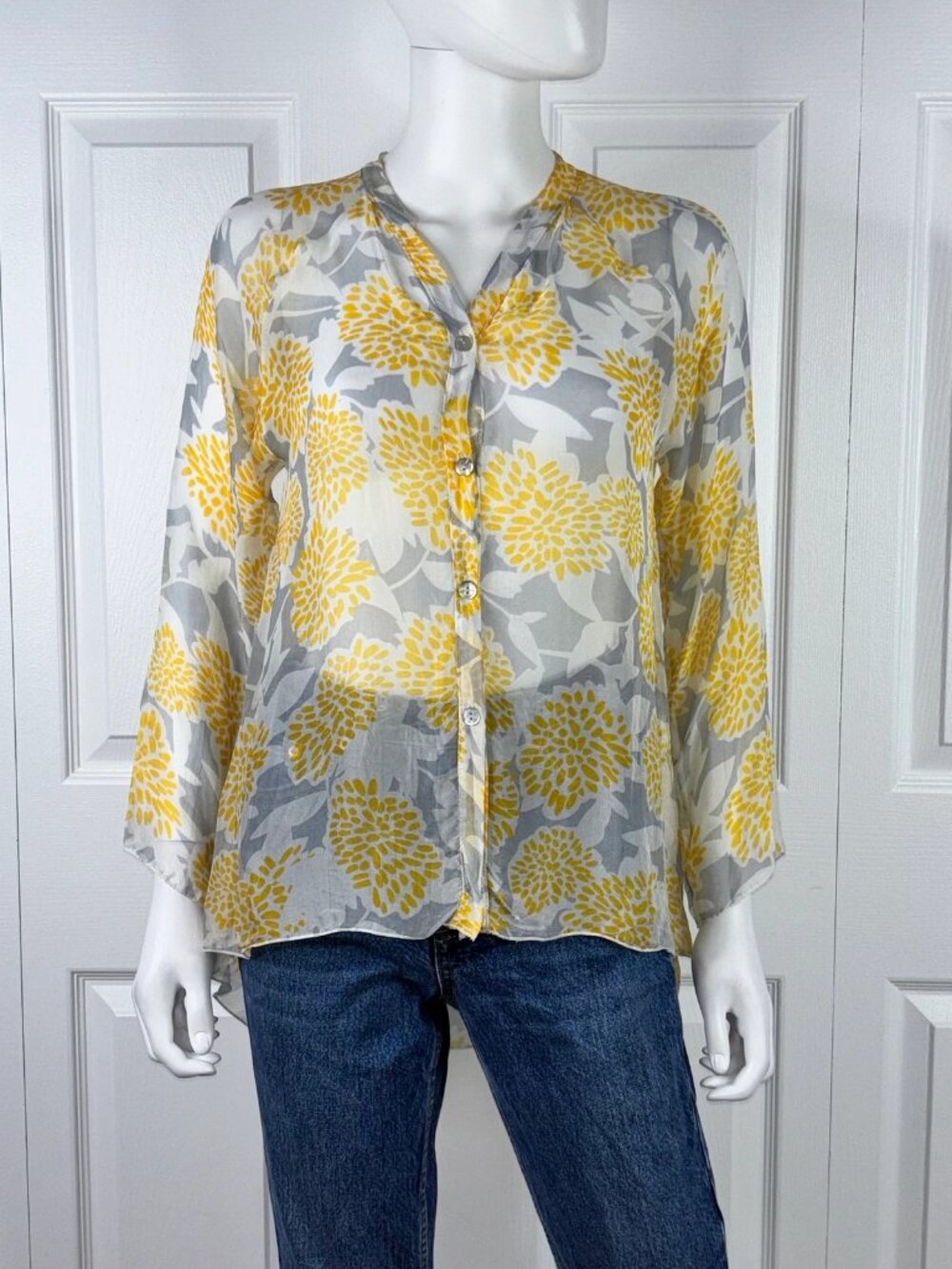 M MADE IN ITALY women's floral summer blouse medium